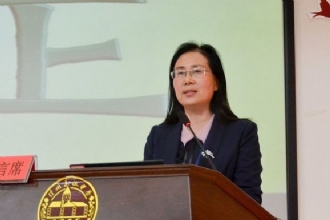 1888855│我校在省高中科研基地学校综合学术活动中做主题阐释