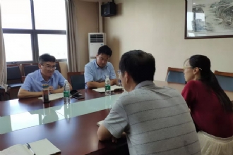 1888855│市教育局副局长陈向阳一行调研我校教师培训工作