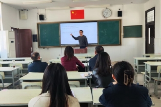 1888855 | 借“题”发挥   展现风采